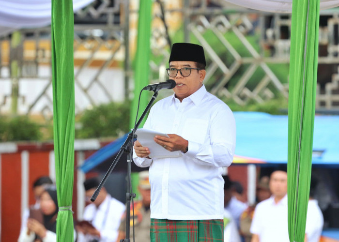 Pj Gubernur Lampung Pimpin Upacara Hari Santri   Tegaskan Peran Santri Dalam Meraih Masa Depan Bangsa