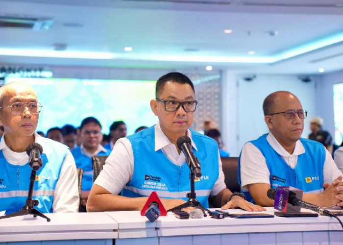 Gangguan SUTET di Jambi, PLN All Out Pulihkan Listrik di Sumatra
