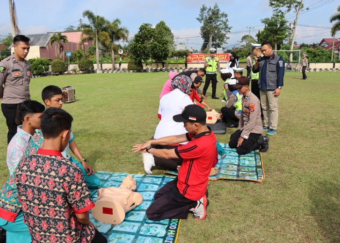 Dokkes Polres Lampung Barat dan RSUD Alimuddin Umar Berikan Pelatihan BHD