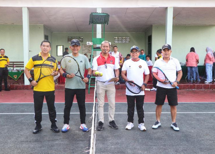 Pj Gubernur Lampung Buka Turnamen Tenis Danrem Cup, Ajak Junjung Tinggi Sportivitas