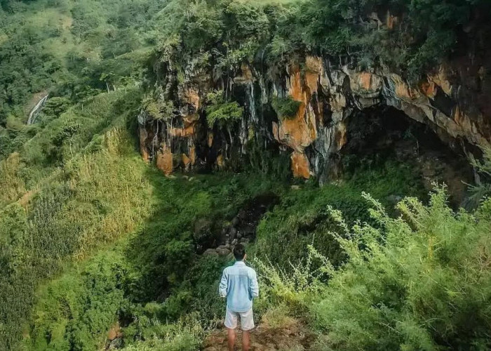 Situs Megalitikum Goa Arak-arak: Jejak Sunyi Peradaban Kuno di Balik Tebing Bondowoso