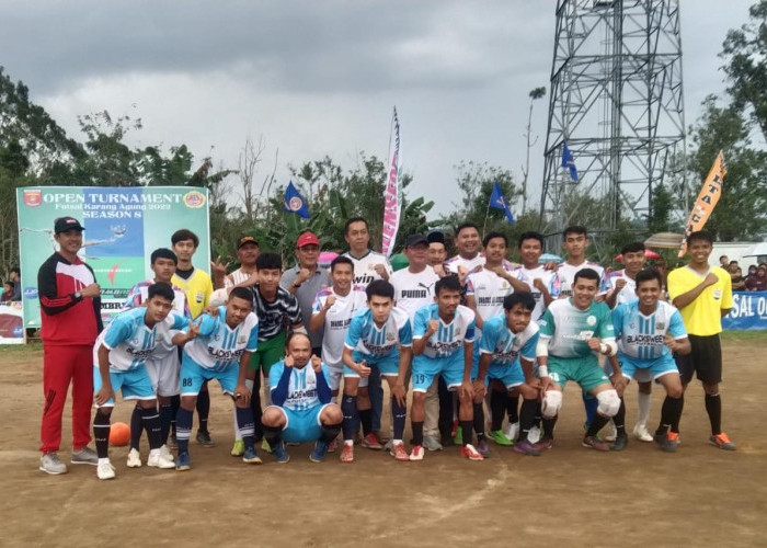 Black Sweet Juarai Turnamen Futsal Competition Season 8 Karangagung