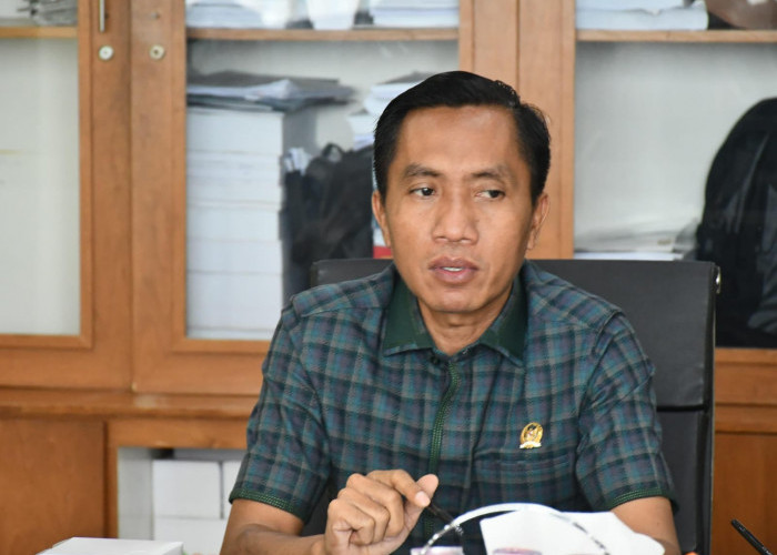 Pengadaan Seragam Sekolah Jadi Sorotan, DPRD Minta Transparansi dan Tepat Sasaran