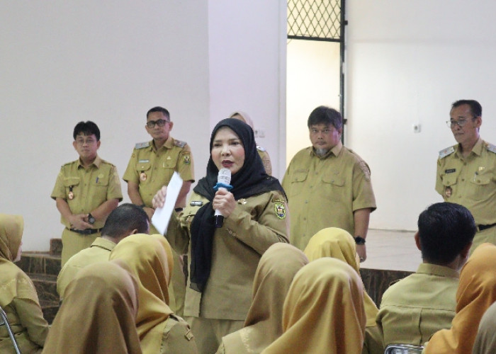 Eva Dwiana Tekankan Peningkatan Mutu Pendidikan kepada Kepala Sekolah di Bandar Lampung 