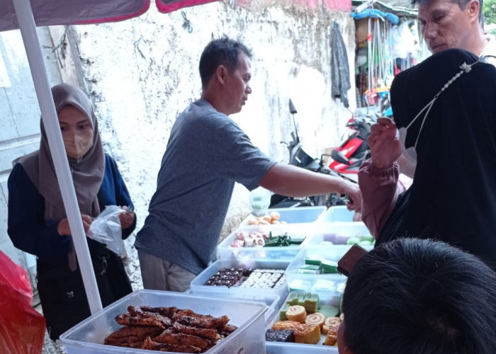Berburu Takjil di Hari Kelima Ramadhan di Pasar Tani Kemiling