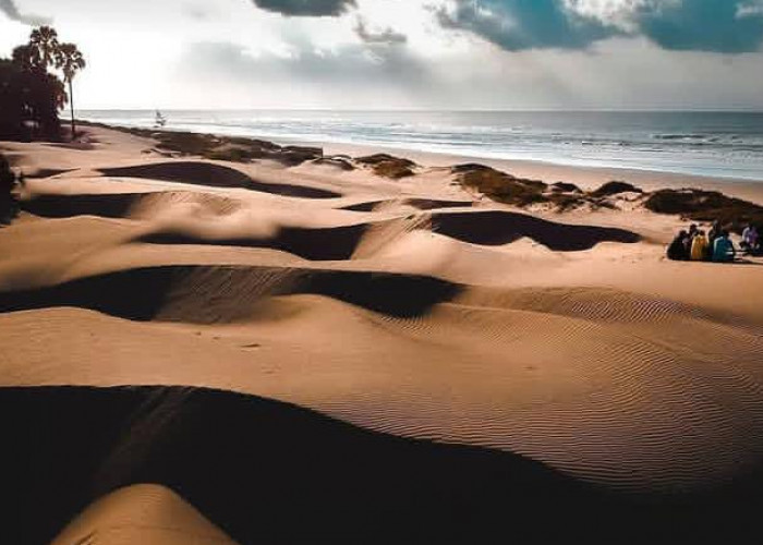 Gurun Pasir di Ujung Timur, Eksotisme Unik Pantai Oetune
