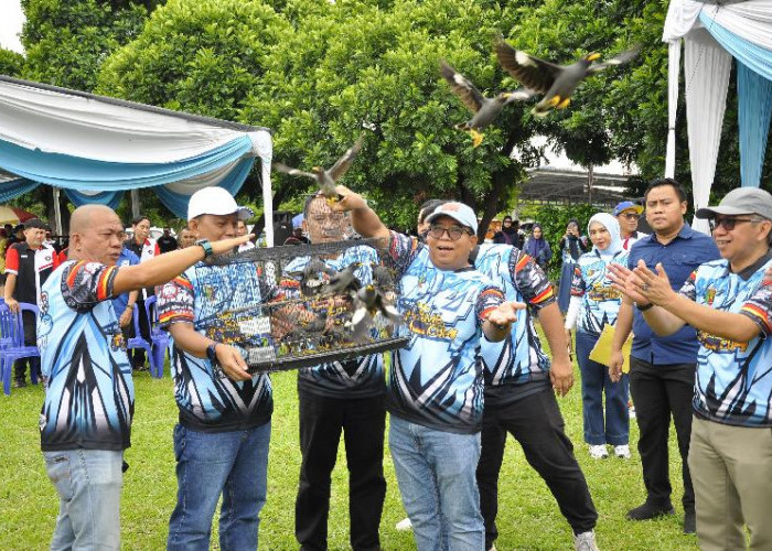 Peringati Hari Bakti PU, Pj Gubernur Lampung Buka Lomba Burung Berkicau Tingkat Nasional