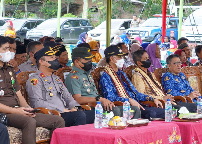 Pj Bupati Pringsewu Lepas Keberangkatan Peserta dan Penggembira Muktamar Muhammadiyah