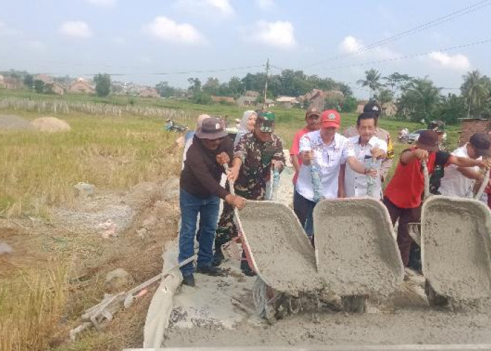 Permudah Akses Petani, Pemdes Jatimulyo Bangun Ratusan Meter Jalan Usaha Tani 