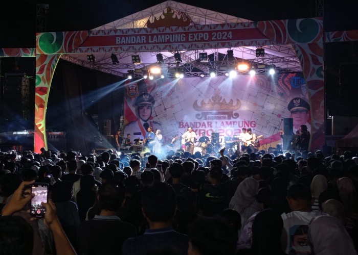 Batas Senja Menghibur Masyarakat di Bandar Lampung Expo