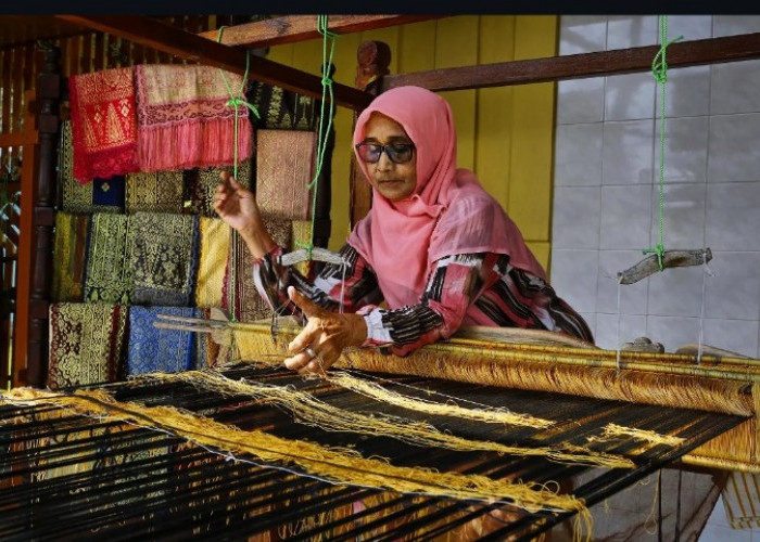 Mengenal Kain Songket Batubara, Warisan Budaya Penuh Makna dari Sumatera Utara