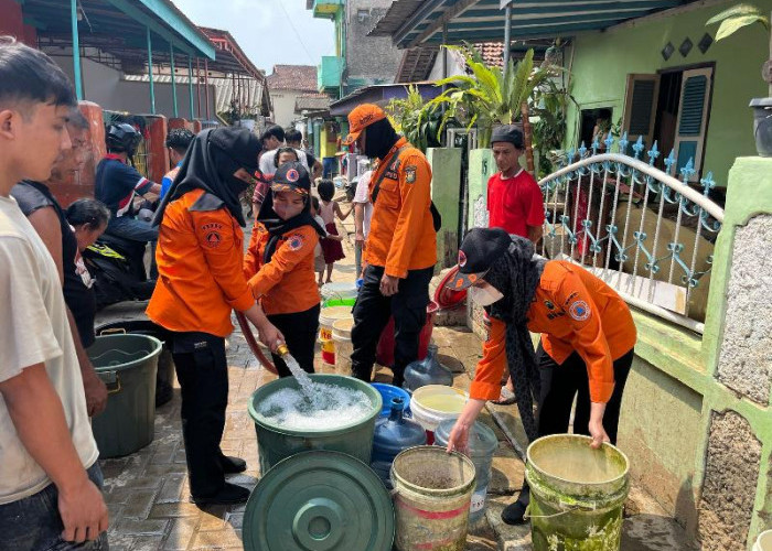 Warga Panjang Utara Masih Krisis Air Bersih Pasca Banjir, BPBD Terus Salurkan Bantuan