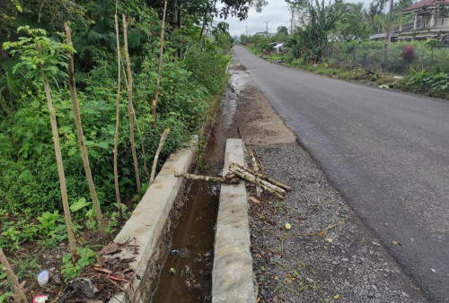 Jalan Dibangun Tapi Rumah Warga Banjir, DPUPR Sebut Drainase Ditutup
