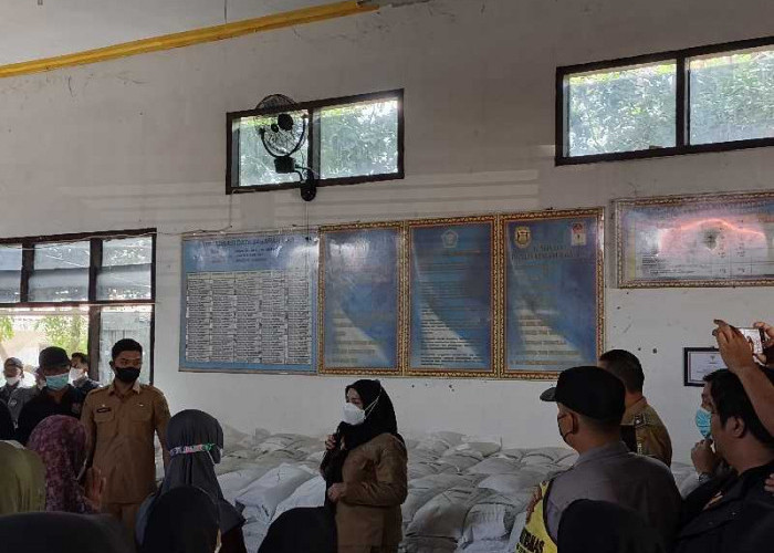 Bantuan Beras Pusat Disalurkan di Bandar Lampung, 96.919 KPM Jadi Penerima