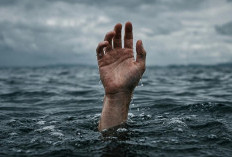 Dua Insiden Tenggelam Terjadi di Pantai Mandiri, Dua Korban Masih Dicari