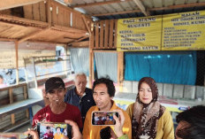 Pedagang di Jalan Raflesia Bandar Lampung Dapat Bantuan Modal dan Tawaran Pinjaman Tanpa Bunga