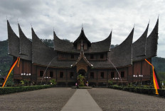 Rumah Gadang Panjang : Warisan Budaya Minangkabau di Nagari Abai, Solok Selatan