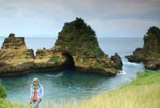 Pantai Sari Goang, Spot Sunrise Eksotis di Lombok Tengah yang Masih Alami