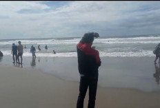 BPBD Pesisir Barat Imbau Wisatawan Waspada Gelombang Tinggi