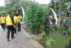 Dukung Gerakan Indonesia Asri, Polres Lampung Utara bersama Kodim 0412 Gelar Kerja Bakti