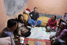 Wali Kota Bandar Lampung Beri Santunan untuk Keluarga Bocah Korban Banjir di Rajabasa