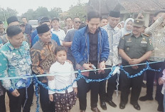 Resmikan Ruas Jalan Kota Baru -Sinar Rezeki, Bupati Egi : Pembangunan Jalan Bertahap dan Berkelanjutan