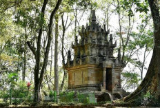 Wisata Candi Cangkuang, Jejak Peradaban Hindu di Tengah Danau Garut