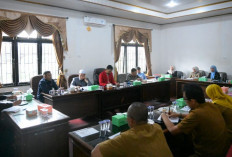 Keluhan Jalan Rusak Berujung RDP, Komisi II DPRD Minta PUPR Perketat Rekanan dan Perbaikan Total