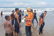 Kunjungan Masih Tinggi, BPBD Pesisir Barat Perketat Mitigasi di Pantai Mandiri