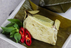 Tum Ayam, Hidangan Tradisional Bali yang Kaya Rempah dan Aroma Daun Pisang