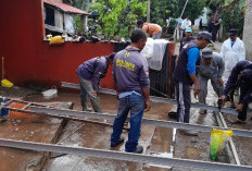 Respons Cepat Pemkot Bandar Lampung, Kerahkan Tim Perbaiki Rumah Warga dan Salurkan Bantuan Korban Banjir