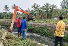 Jelang Musim Hujan, Pemkot Bandar Lampung Bersihkan Sungai dan Angkat Sedimentasi