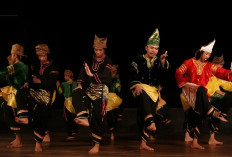 Pelestarian Adat dan Pertunjukan Seni di Istano Basa Pagaruyung