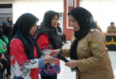 Pemkot Bandar Lampung Salurkan Insentif bagi Ribuan Kader Kesehatan dan Pokmas