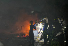 Kebakaran di Rajabasa Hanguskan Rumah dan Motor, Damkar Kerahkan 30 Personel