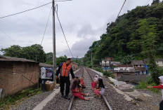 KAI Divre IV Tanjung karang Imbau Warga Tidak Ngabuburit di Sekitar Rel Kereta