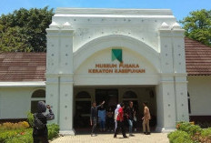 Menyusuri Jejak Sejarah di Museum Pusaka Keraton Kasepuhan Cirebon