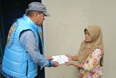 Pemkot Bandar Lampung Salurkan Bantuan Tali Asih Bagi Korban Puting Beliung di Kecamatan Enggal