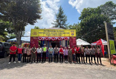 Ketua DPRD Lampung Barat Salurkan Bantuan PMI di Pos Pelayanan Sumberjaya