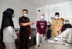 Hari Pertama Sekolah, Gubernur Lampung Bersama Kajati Tinjau MBG, Pastikan Berjalan Optimal