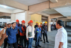 Perkim Bandar Lampung Mulai Bersihkan Kabel Udara yang Ganggu Estetika Kota