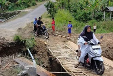 Akses Jalan Mekar Sari Ditutup Total, Perbaikan Jembatan Ambles Jadi Penyebab
