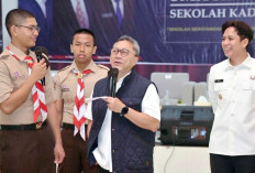 Berkunjung ke SMA Kebangsaan, Menko Zulkifli Hasan Tekankan Mental Berani dan Disiplin