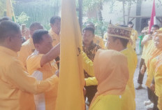 Hj.Irawan Terpilih Secara Aklamasi Sebagai Pimpinan Kecamatan Jatiagung Partai Golkar 