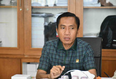 Asroni Paslah Desak Pemkot Bandar Lampung Salurkan Seragam Sekolah Rp18 Miliar Tepat Waktu