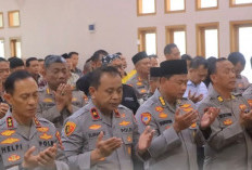 Polda Lampung Gelar Shalat Ghaib untuk Korban Bencana Alam di Sumatera