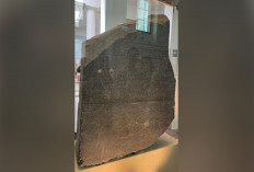 Peninggalan Mesir Kuno: Batu Rosetta, Kunci Pembuka Rahasia Peradaban