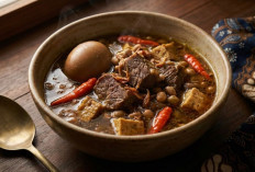 Brongkos Kendal: Kuliner Legendaris Berkuah Kluwak Khas Jawa Tengah