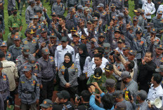 Eva Dwiana Bawa 400 Personel Linmas Bandar Lampung ke Apel Akbar di Palembang