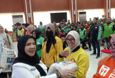 Pemkot Bandar Lampung Beri 1.000 Bantuan Beras dan Hadiah Umroh untuk Pengemudi Ojol